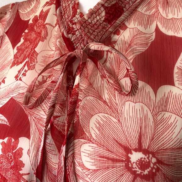 Forever 21 Flutter Sleeve Blouse - M - Picture 2 of 4